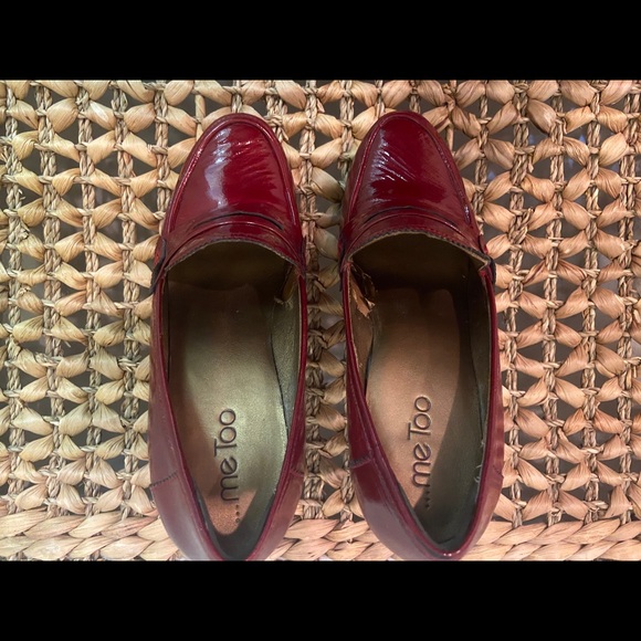 Me Too red patent leather loafer style pumps - Picture 4 of 11